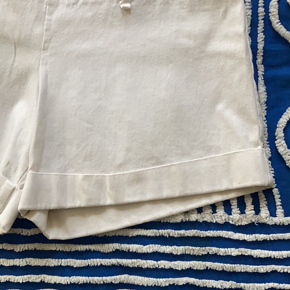 Vintage Y2K High Waisted Stretch High Waisted Cuffed Hem Shorts White Size XL - Picture 4 of 8